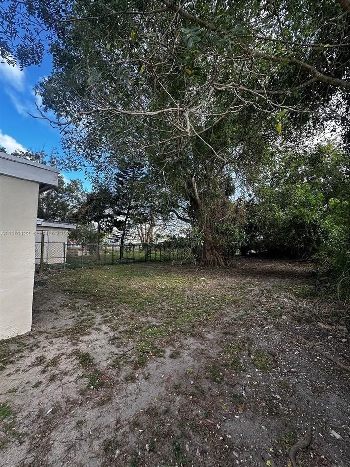 11782 Sw 213th St #11782 - Photo 5 of 23