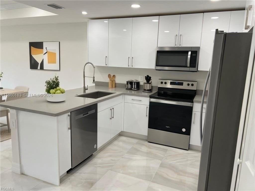 4854 30th St Sw #4854 - Photo 3 of 11