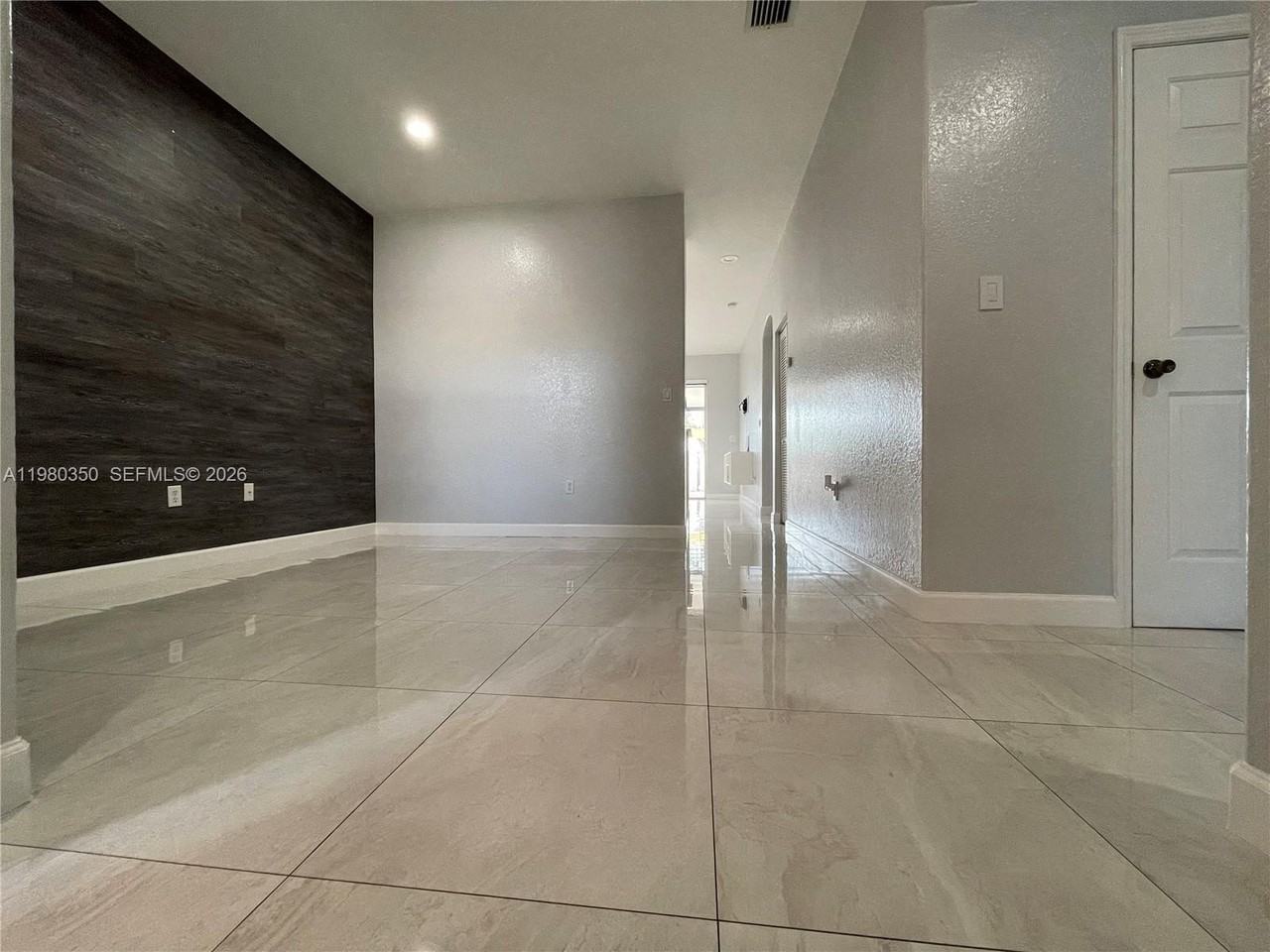 10973 Sw 236th Ter - Photo 6 of 31