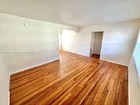 700 Ne 85th St #15 - Photo 1 of 1