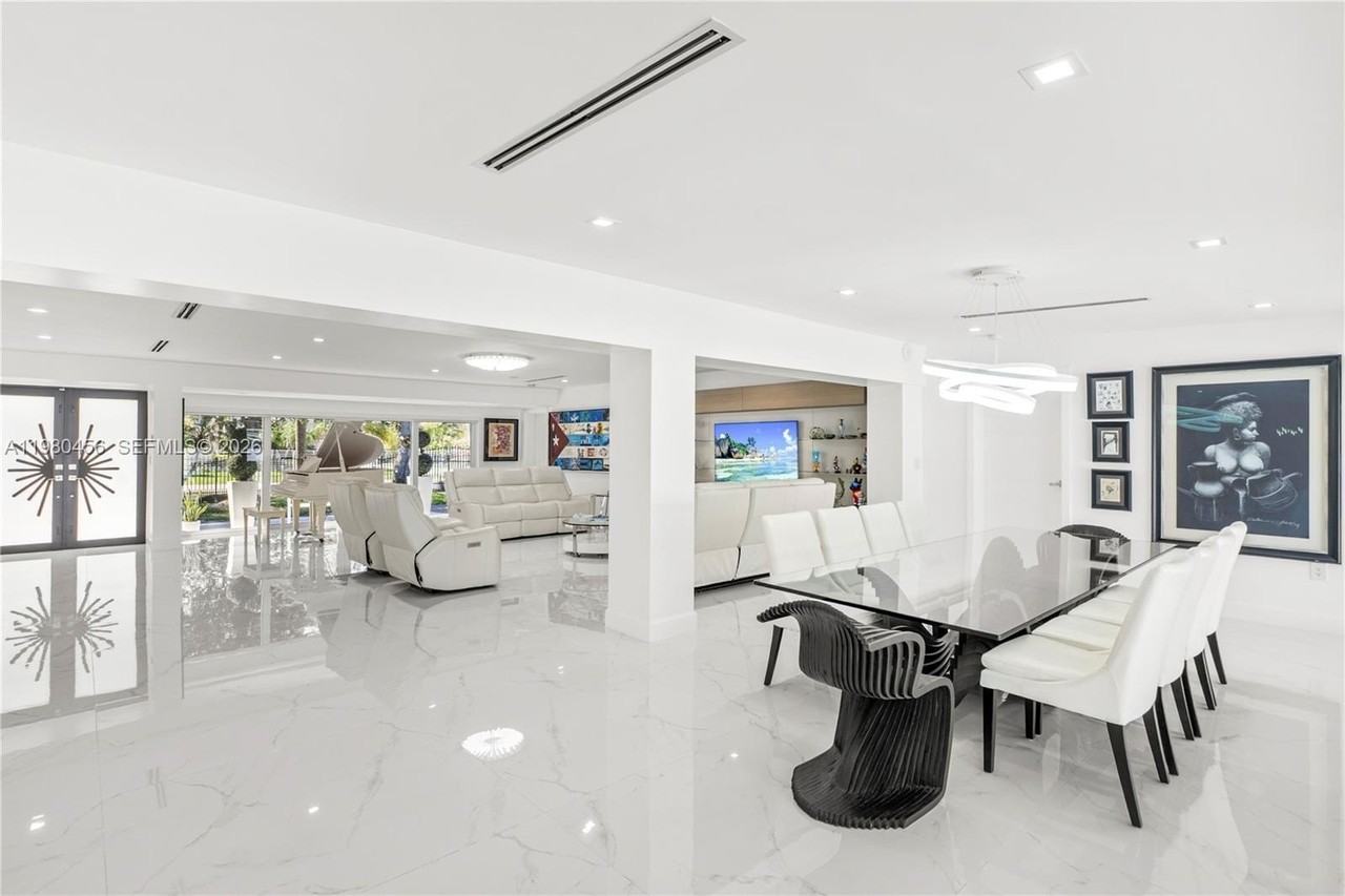 12401 Sw 72nd Ave - Photo 3 of 35