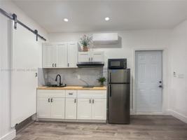 featured image of 15400 Sw 169th Ln #SIDE