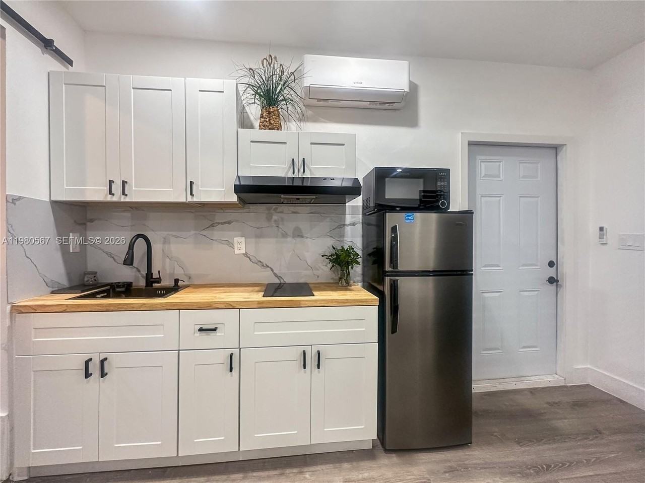 15400 Sw 169th Ln #SIDE - Photo 2 of 8