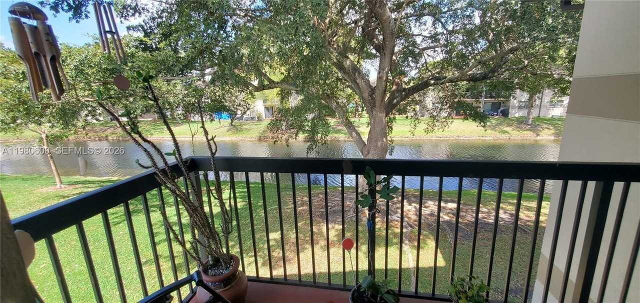 9945 Nob Hill Pl #9945 - Photo 5 of 17