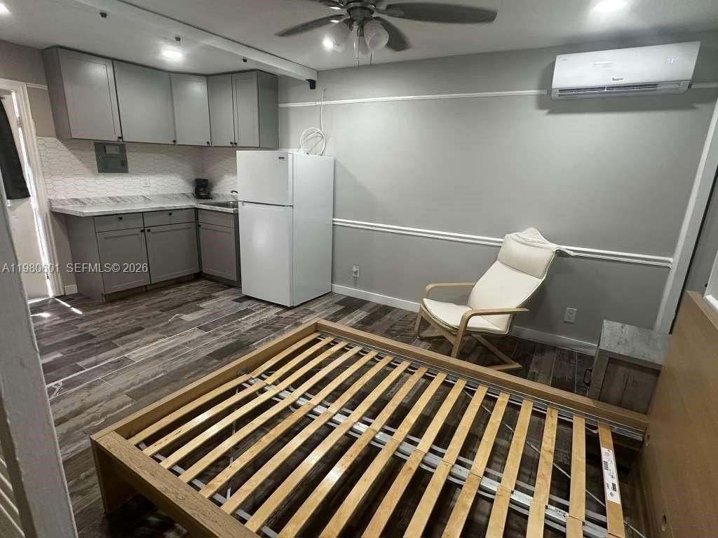 6837 Sw 39th Ter #B - Photo 2 of 16