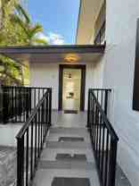 2238 Nw 5th St #3 - Photo 1 of 1