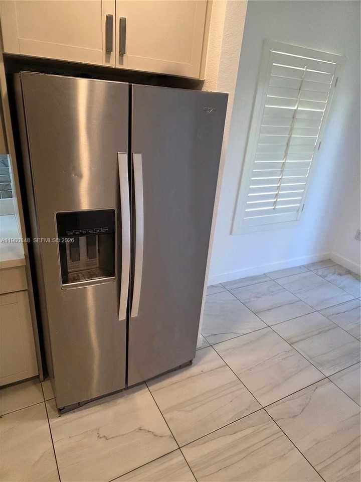 600 Ne 4th Ter - Photo 5 of 22