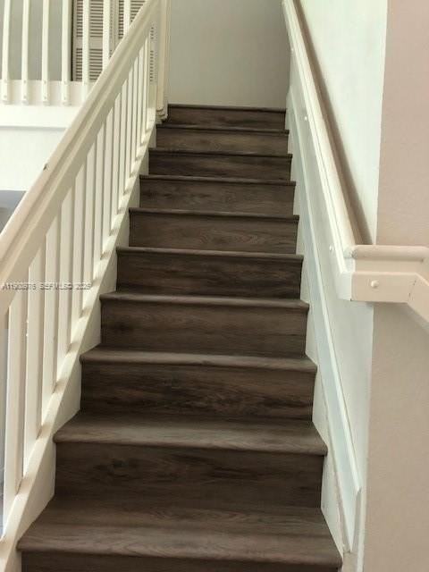 5273 Nw 113th Ave - Photo 7 of 32