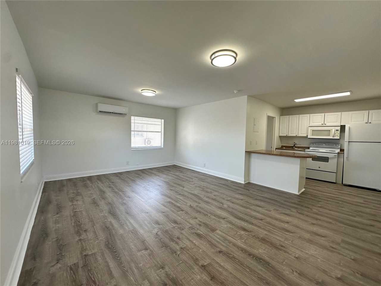 1411 N Dixie Hwy #4 - Photo 2 of 23