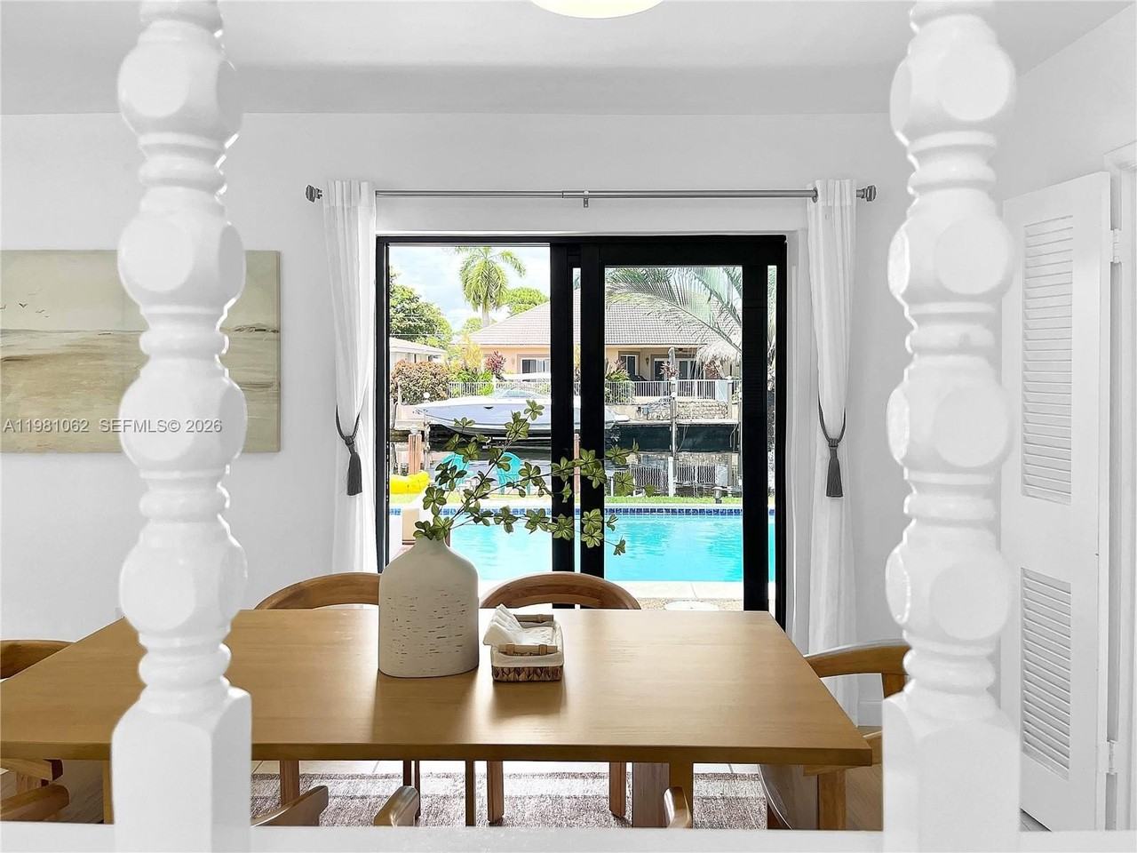 151 Se 9th Ct - Photo 4 of 31