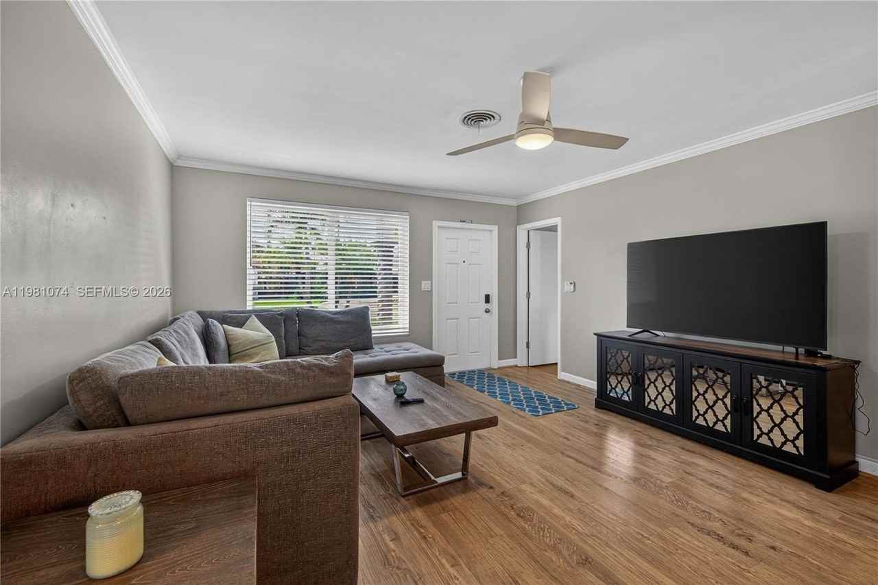 2161 Ne 62nd Ct - Photo 6 of 50