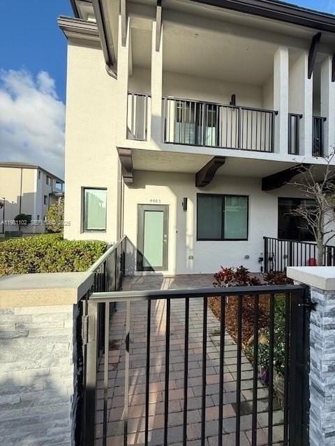 4485 Nw 83rd Pkwy - Photo 3 of 21