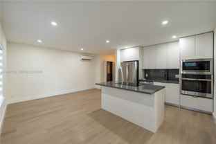 1615 Ne 9th St #1 - Photo 1 of 1