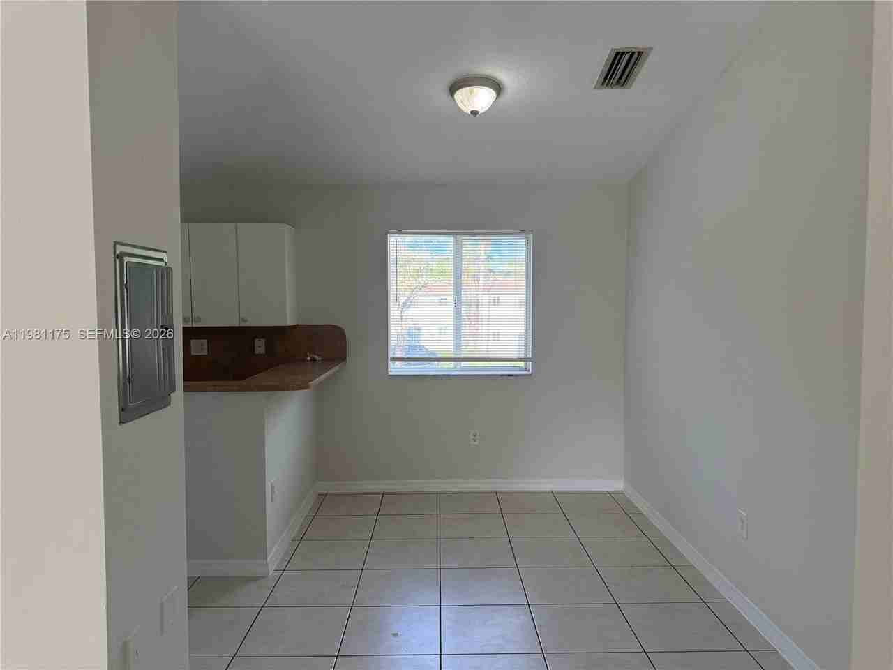 2920 Se 13th Rd #201-45 - Photo 4 of 9