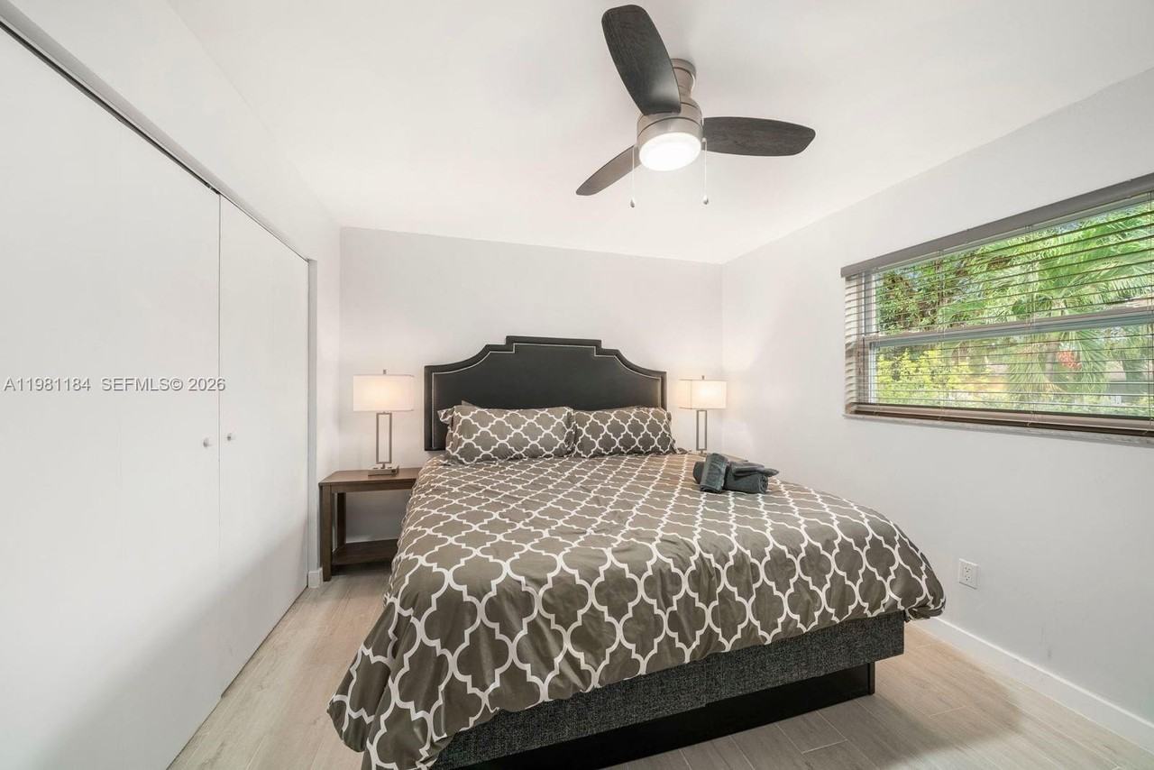 5035 Nw 5th Ave #5035 - Photo 4 of 14