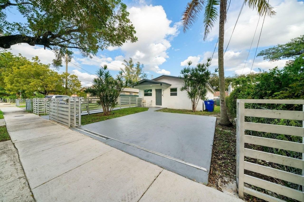 5035 Nw 5th Ave #5035 - Photo 5 of 14