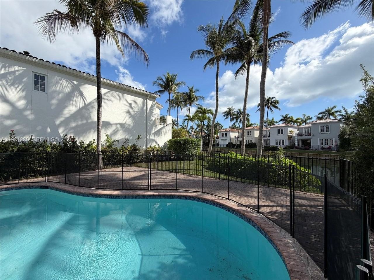 20729 Ne 32nd Ave - Photo 6 of 37