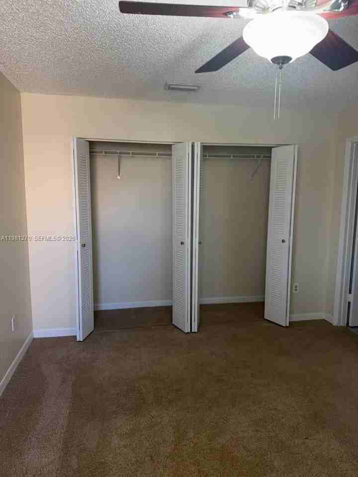 1017 Washington Cir #1017H - Photo 6 of 9