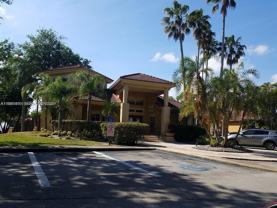 4863 Via Palm Lks #806 - Photo 1 of 1