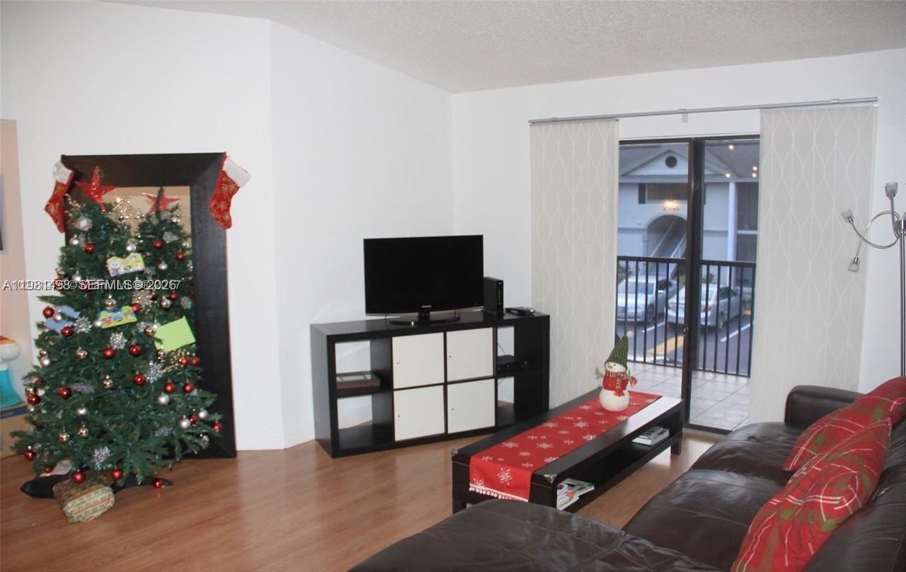 20741 Ne 4th Ct #205 - Photo 4 of 19