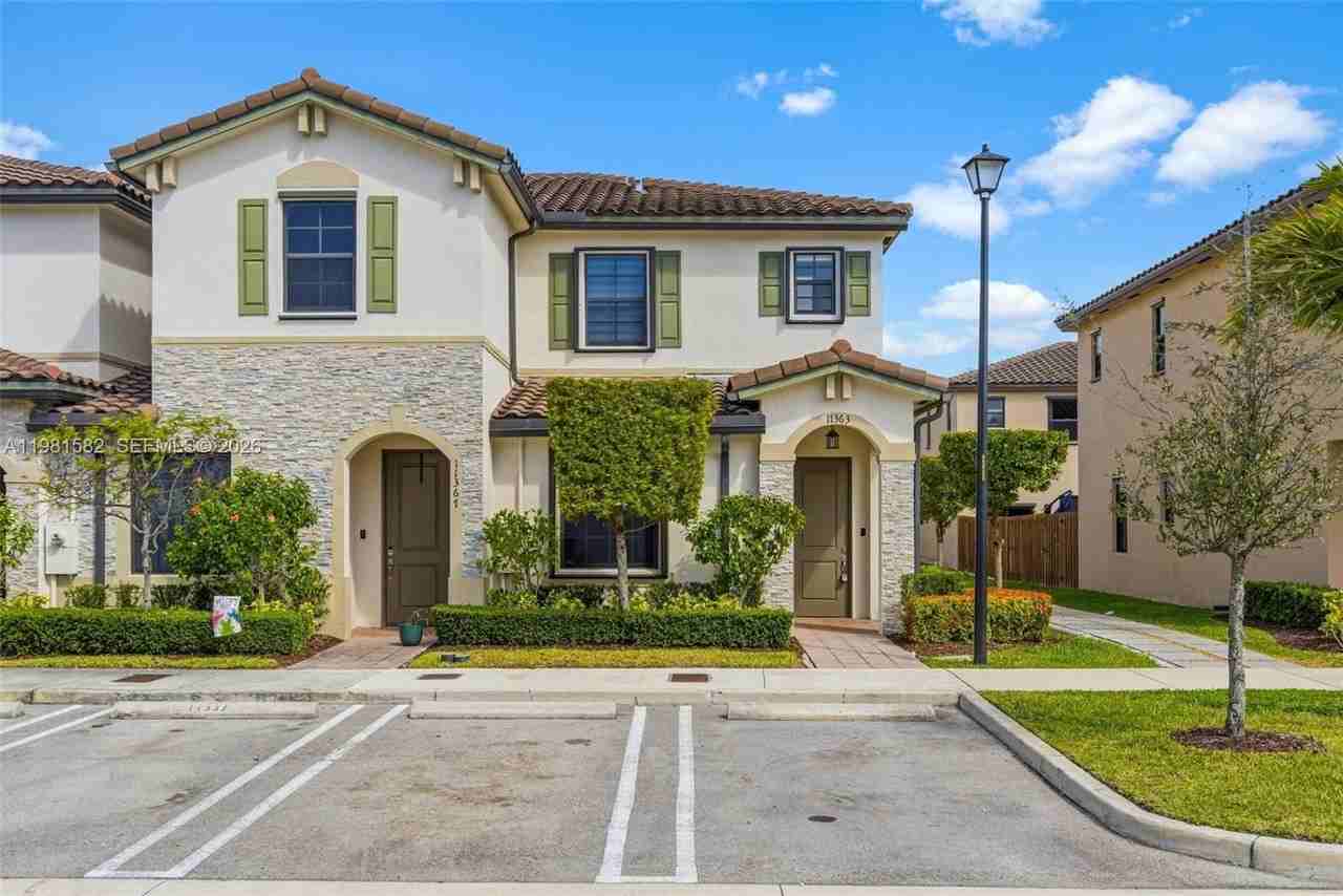 11363 Sw 250th Ter #11363 - Photo 2 of 43