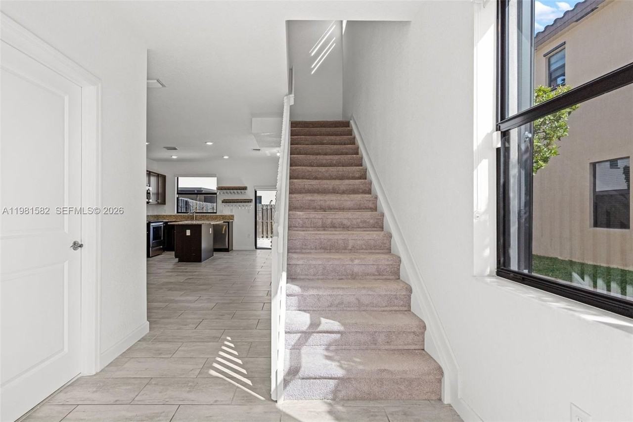 11363 Sw 250th Ter #11363 - Photo 4 of 43