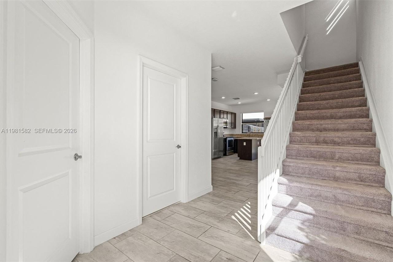 11363 Sw 250th Ter #11363 - Photo 5 of 43