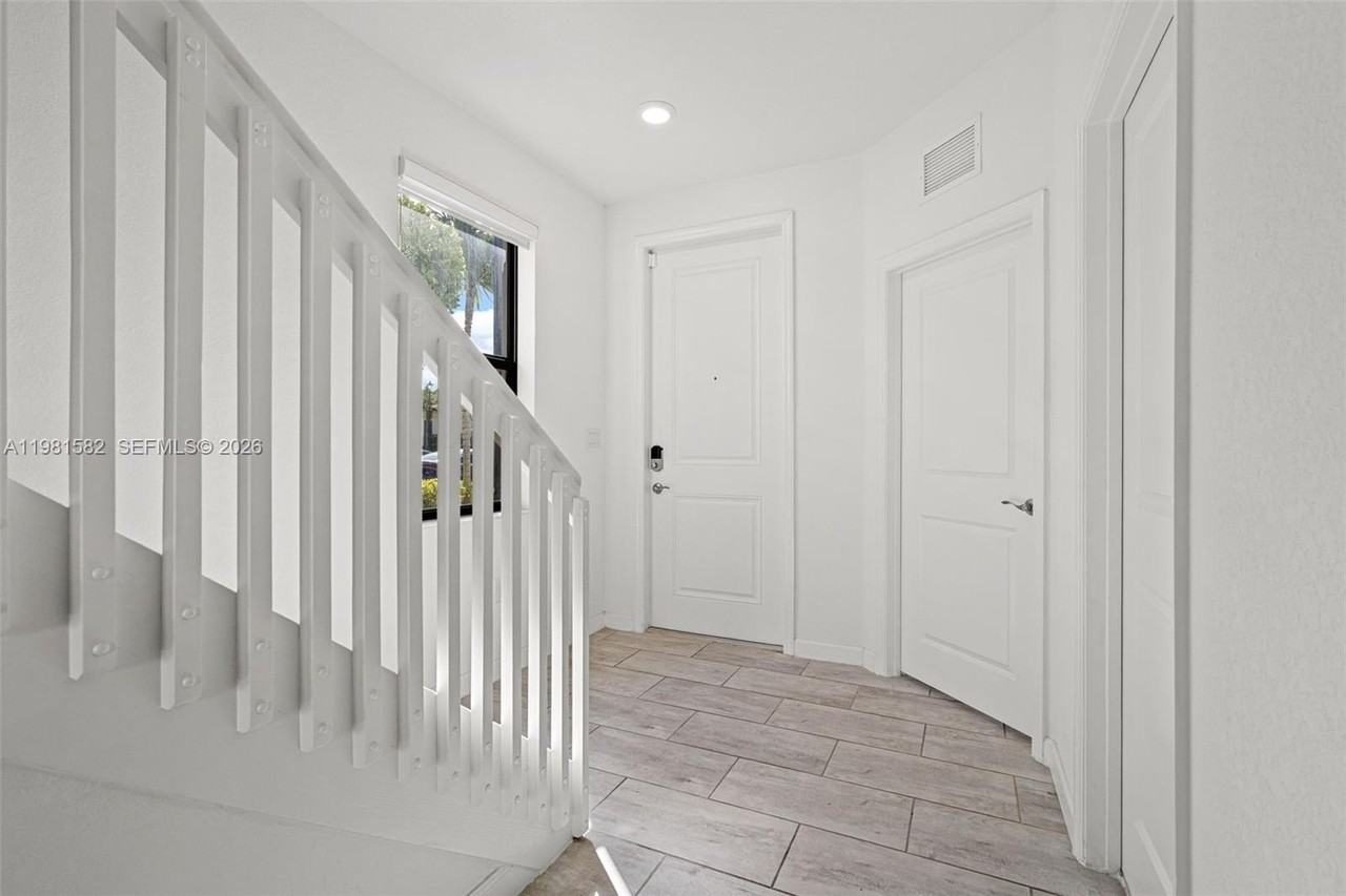 11363 Sw 250th Ter #11363 - Photo 6 of 43