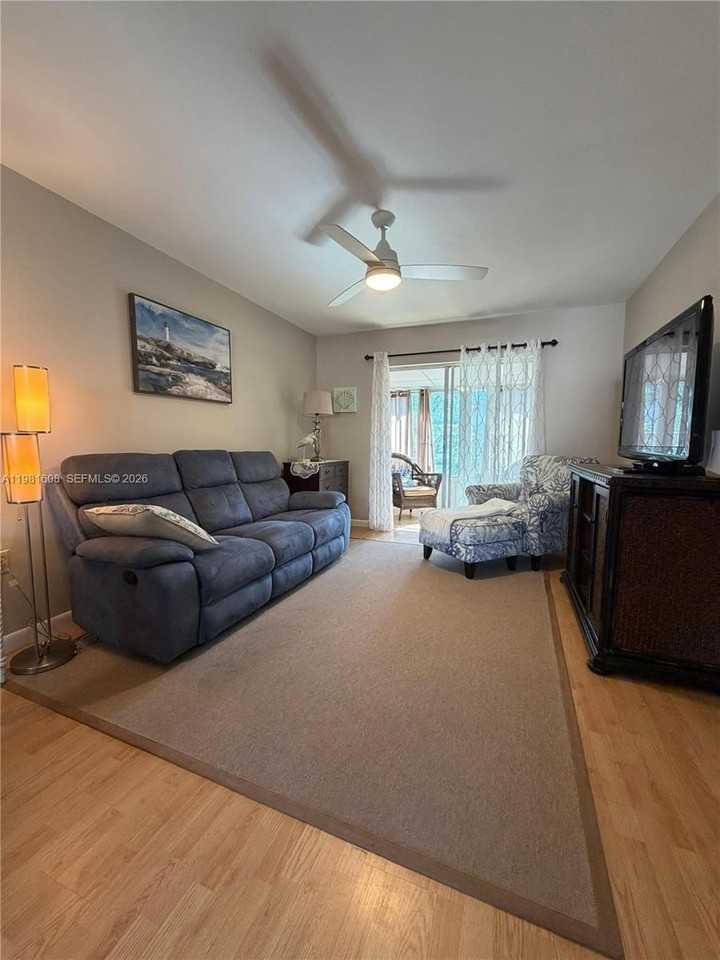 1832 Sunny Dr #D32 - Photo 5 of 16