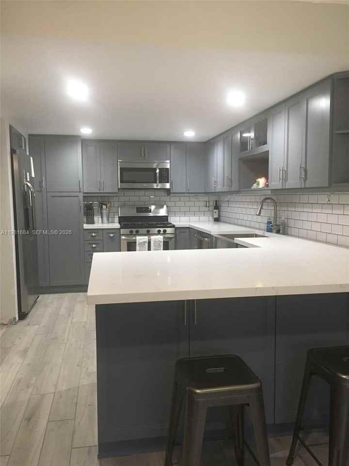 7114 Sw 114th Pl #A - Photo 6 of 20