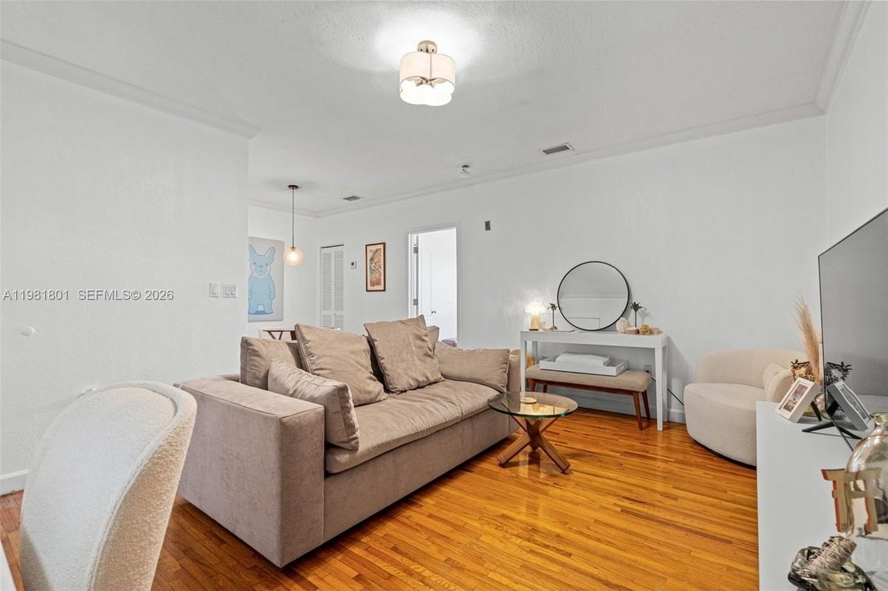 45 Antilla Ave #3C - Photo 6 of 22