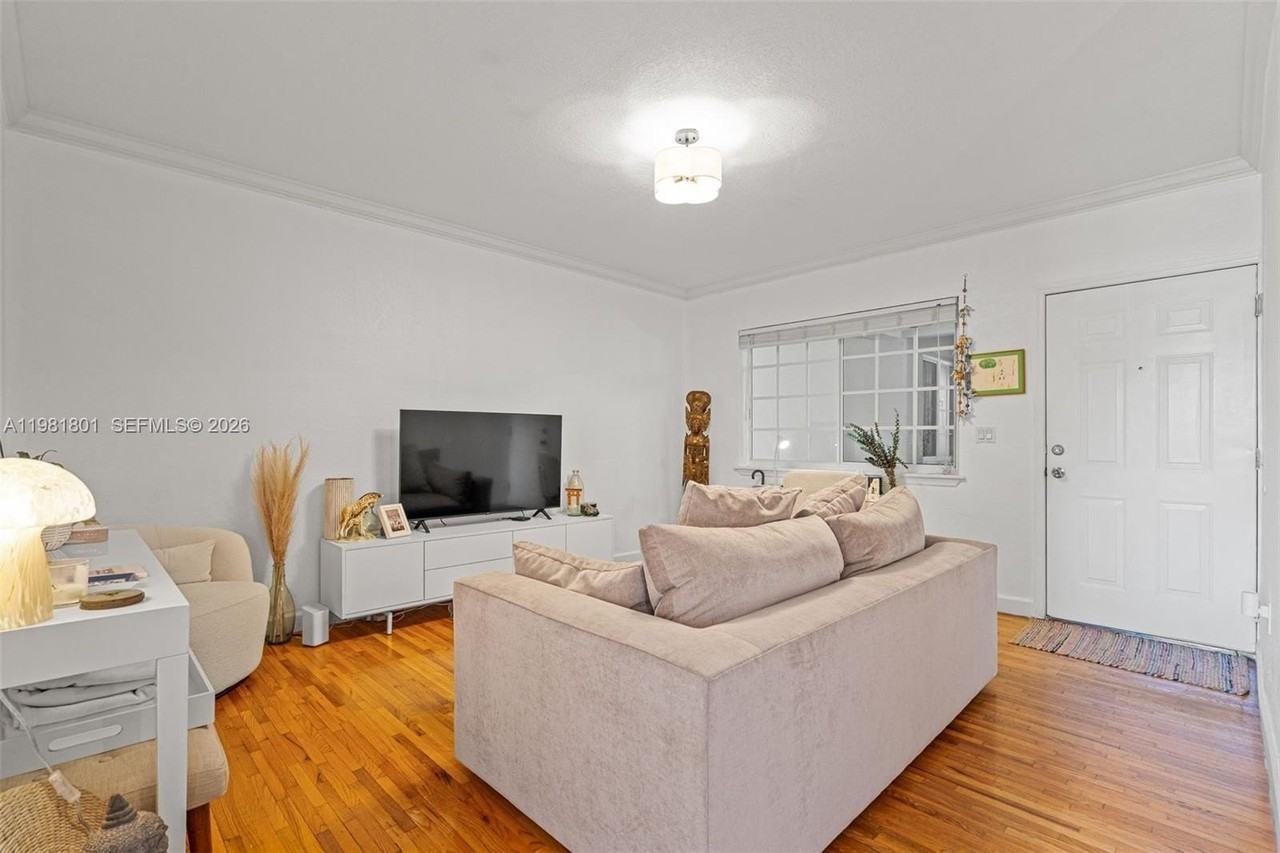 45 Antilla Ave #3C - Photo 7 of 22