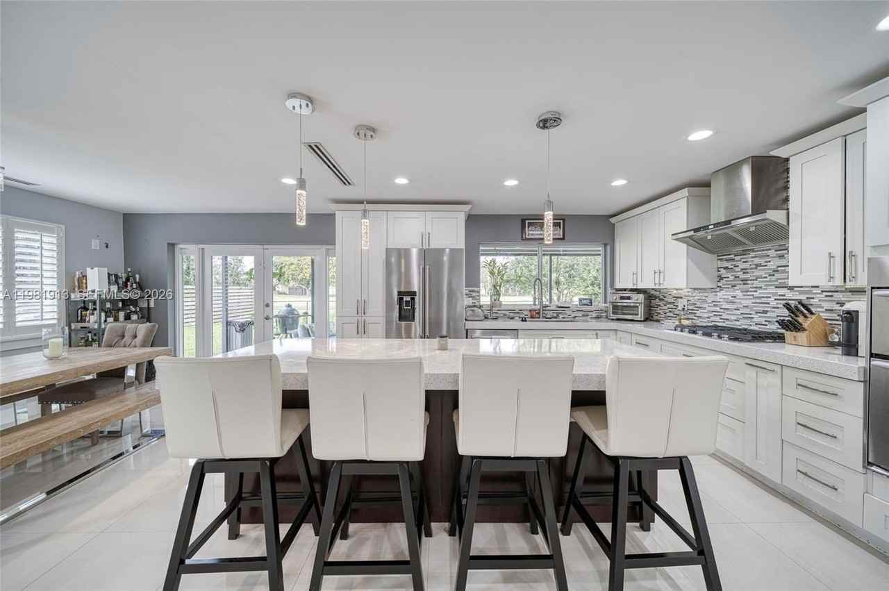 10131 Sw 108th St #0 - Photo 4 of 21