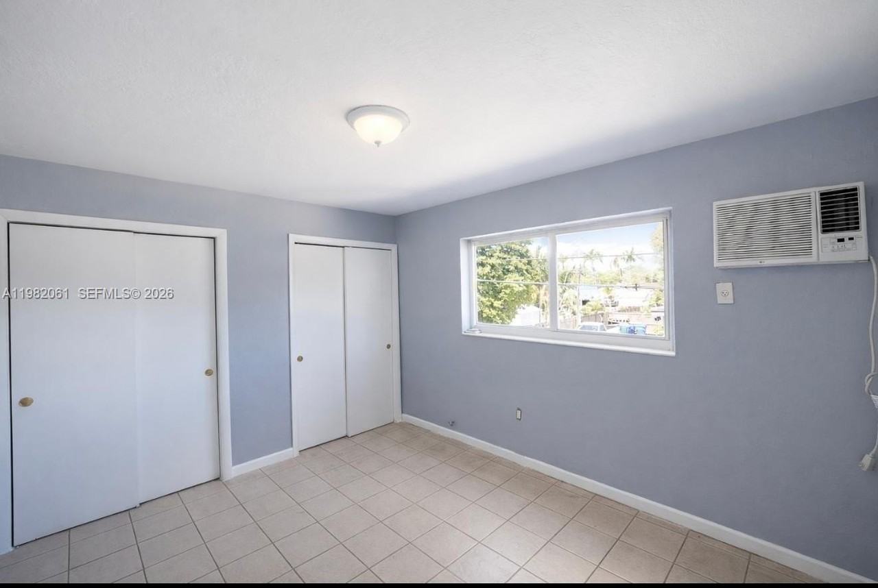 6337 W Flagler St #18 - Photo 6 of 9