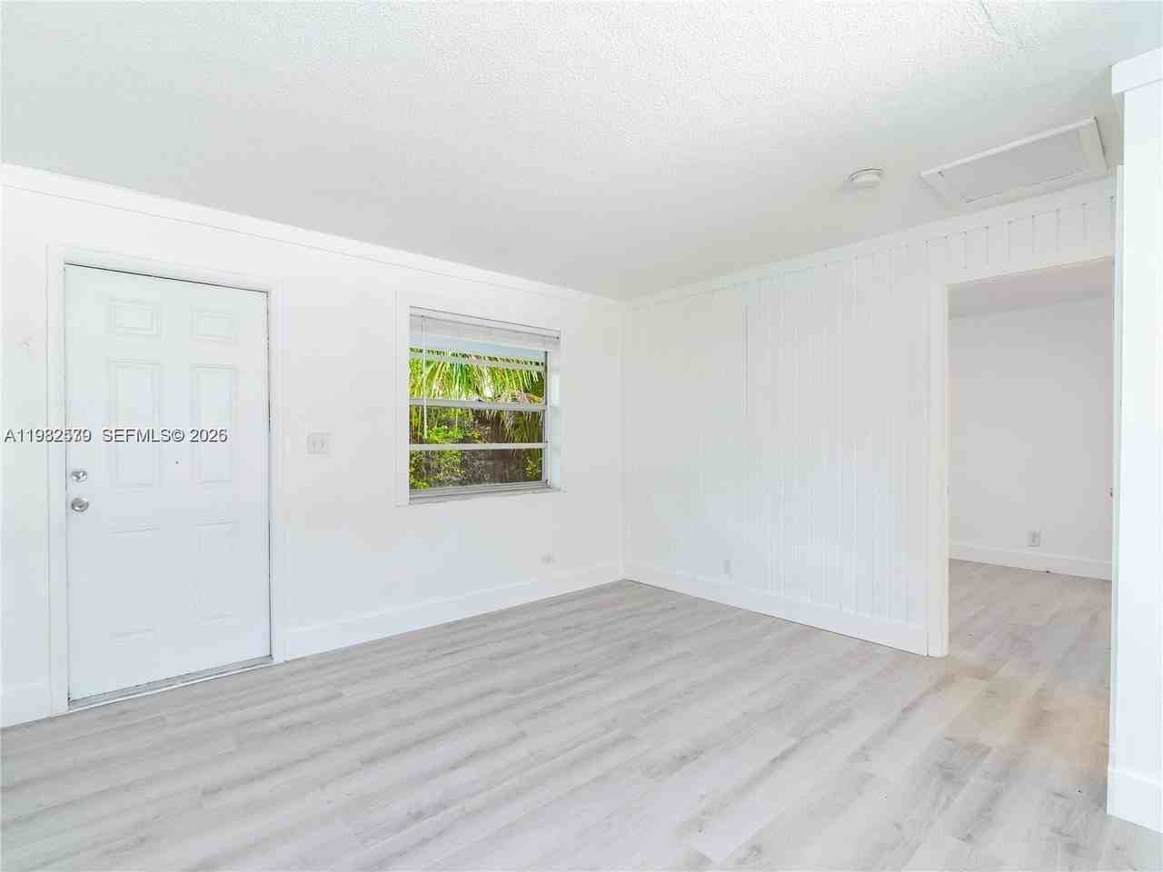 2020 Miami Rd #B - Photo 3 of 9