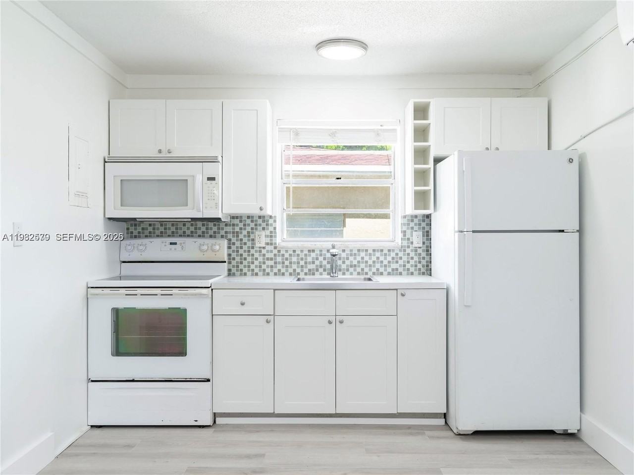 2020 Miami Rd #B - Photo 6 of 9