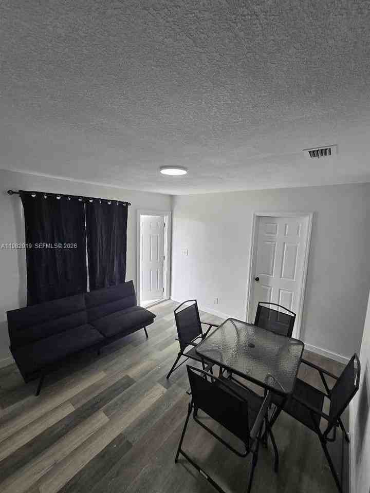26633 Sw 138th Ct #1 - Photo 3 of 8