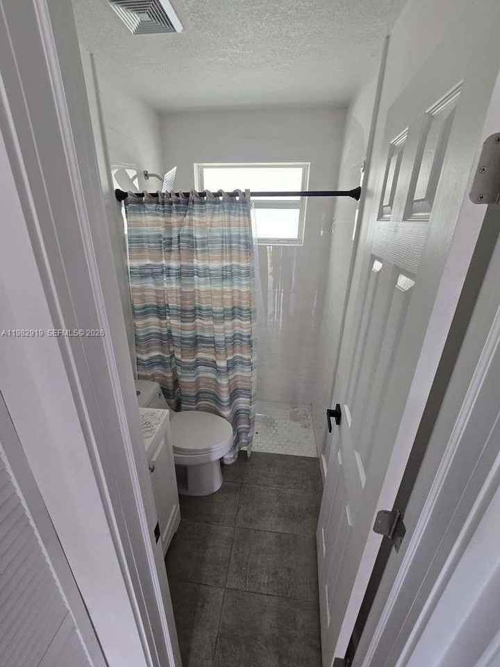 26633 Sw 138th Ct #1 - Photo 5 of 8