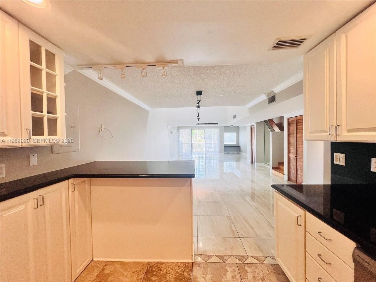 253 Poinciana Dr #603 - Photo 6 of 40