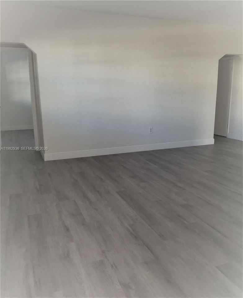 7510 Carlyle Ave #1 - Photo 5 of 11