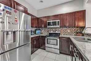 2417 Sw 99th Way #2417 - Photo 4 of 11