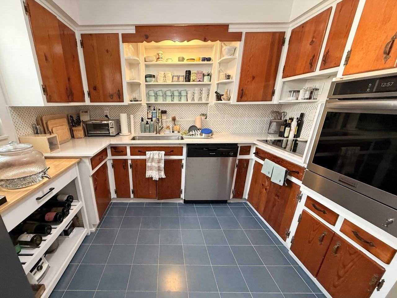 2841 Sw 33rd Ave #1 - Photo 3 of 20