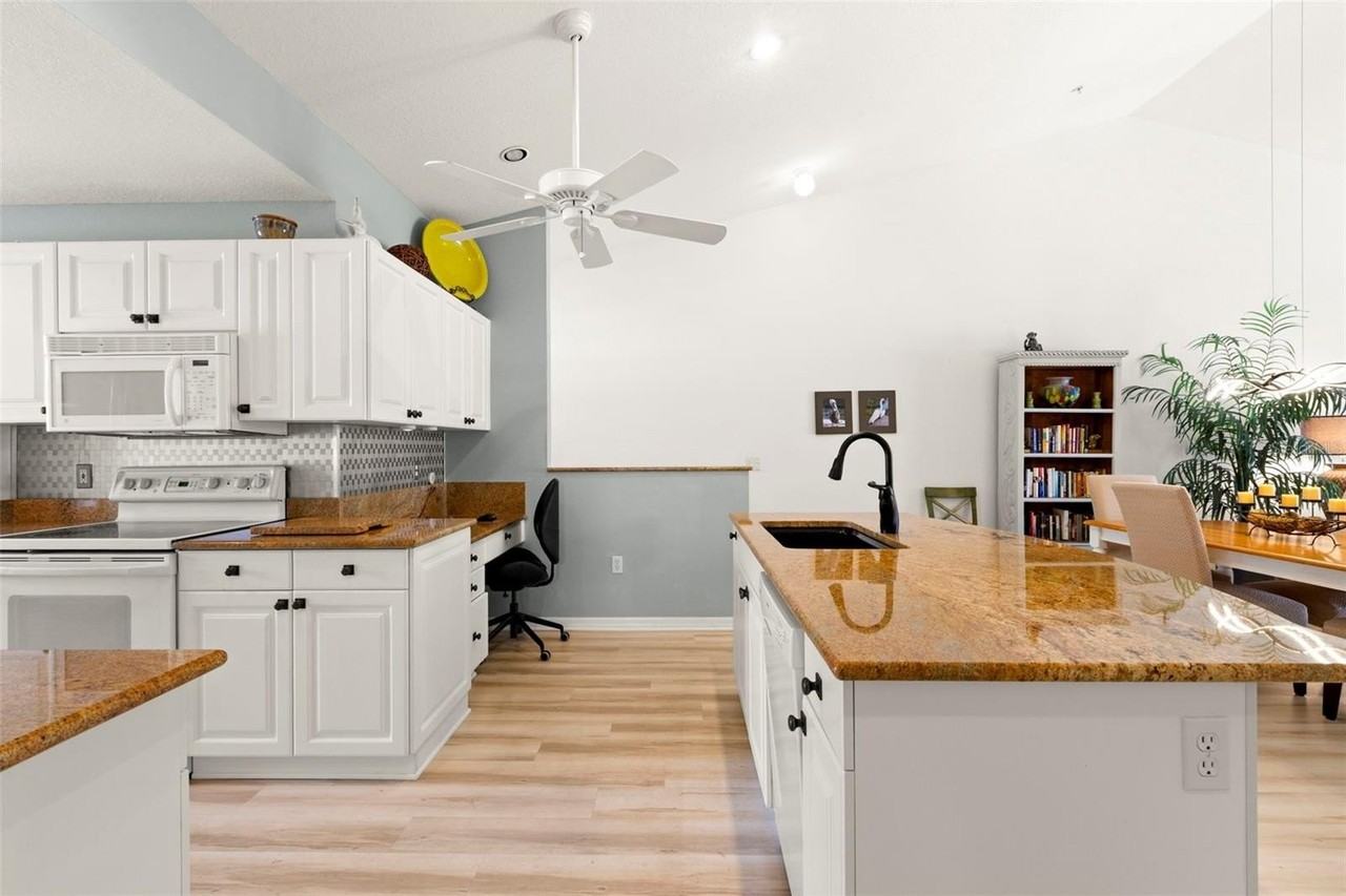 6758 Fairview Ter - Photo 5 of 32