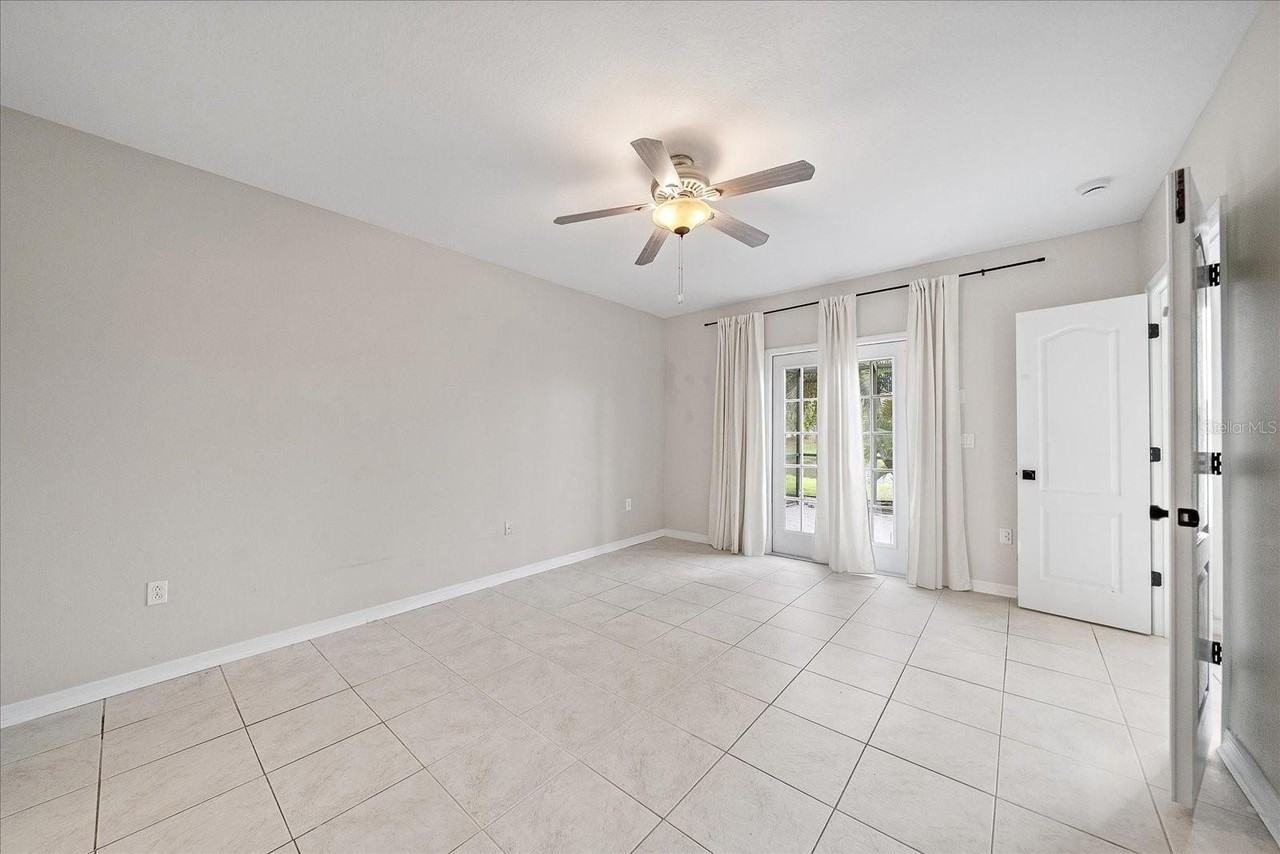 8328 Haven Harbour Way - Photo 3 of 43