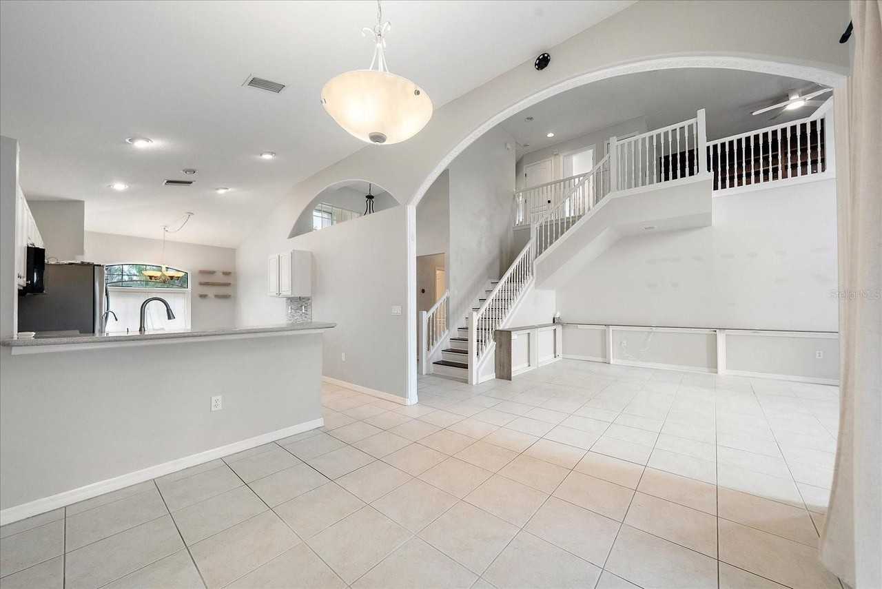 8328 Haven Harbour Way - Photo 7 of 43