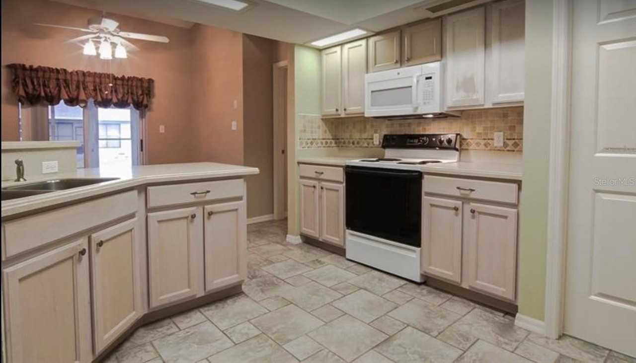 6032 Magpie Dr - Photo 5 of 13