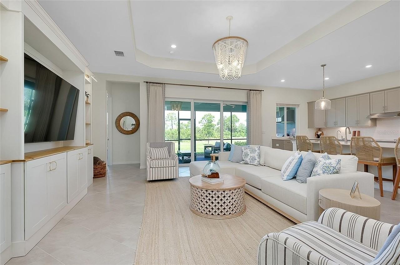 17525 Jadestone Ct - Photo 4 of 19