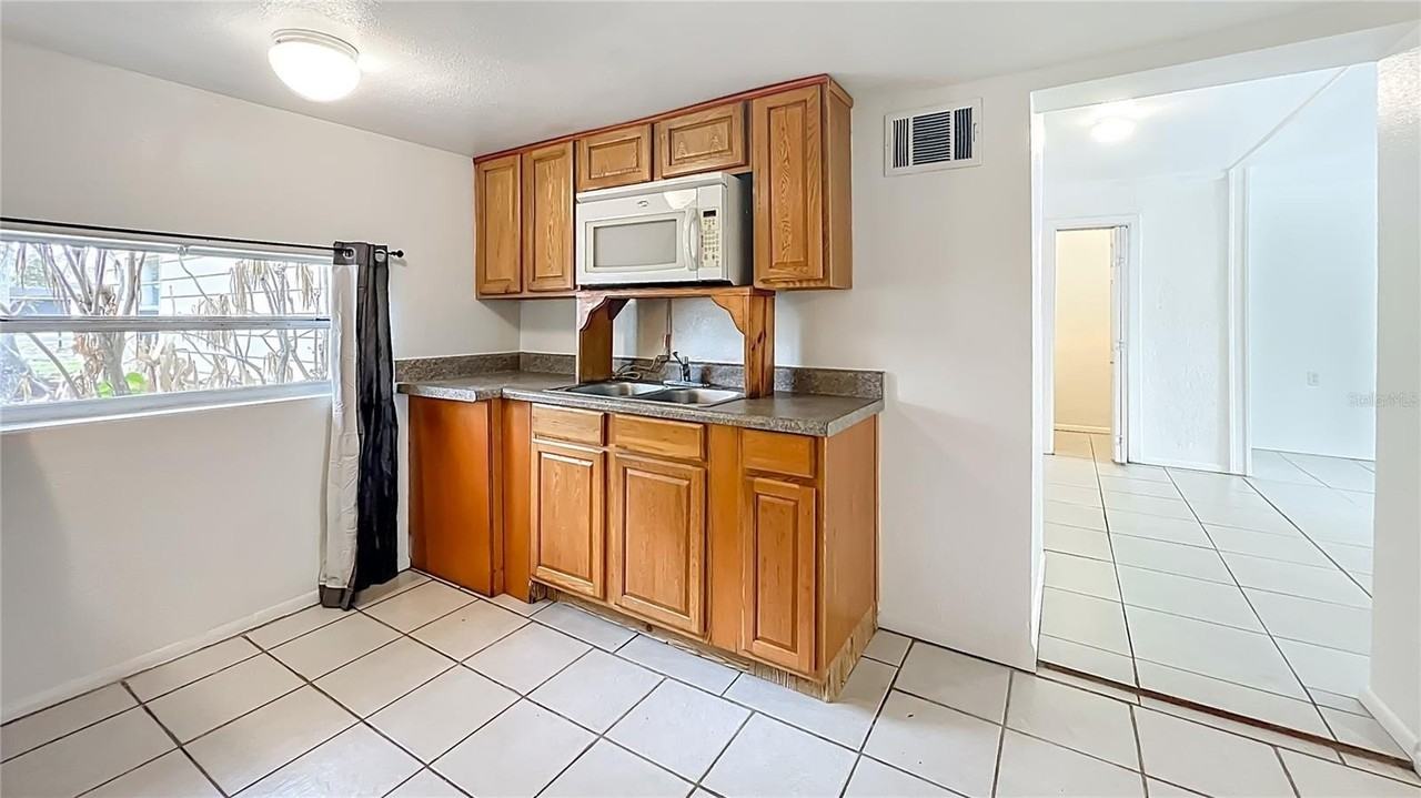 5110 Old Cheney Hwy #A - Photo 4 of 50