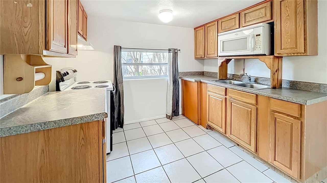 5110 Old Cheney Hwy #A - Photo 5 of 50