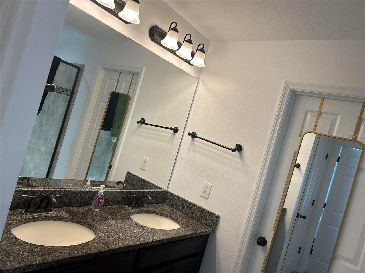 18879 Ulmus St - Photo 7 of 19